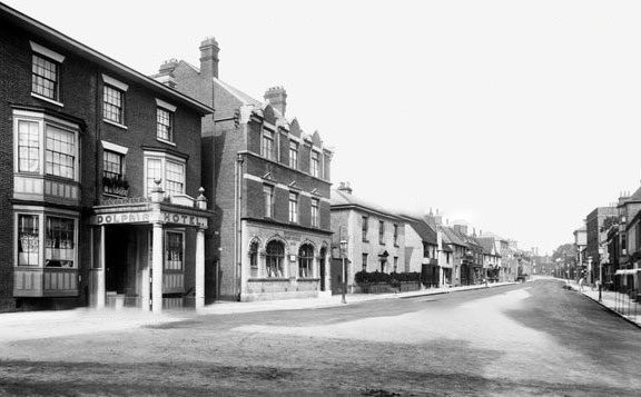 High Street, Petersfield around 1898, among the early premises of the Arnold family practice